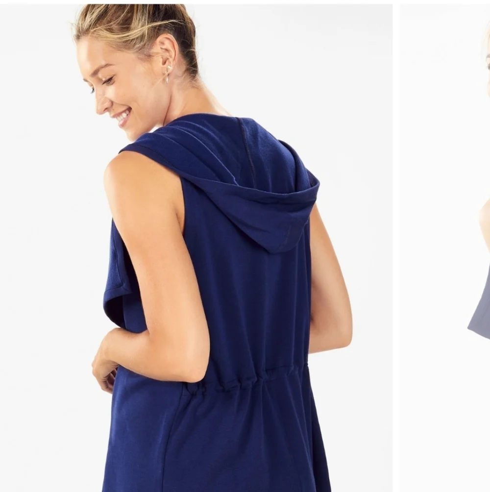 Women's Fabletics Navy Blue Sleeveless Hooded Hannah Vest Size Medium - Picture 2 of 6